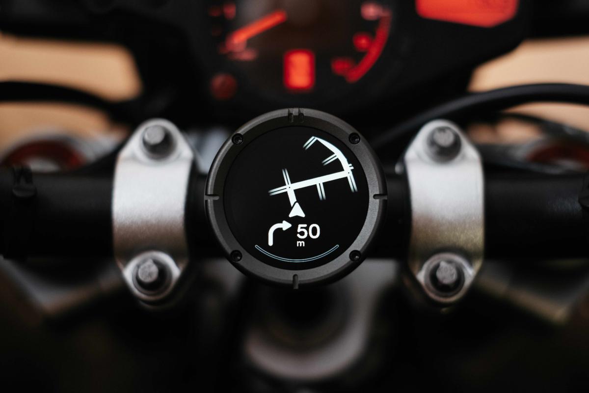 Moto II Metall - Svart